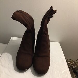 Predictions Womens Brown  Boots size 8
